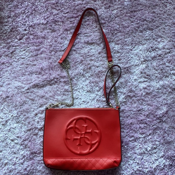 Beautiful Red leather GUESS bag - Picture 4 of 4